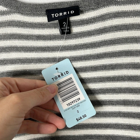 Torrid White & Gray Striped Scarf Hem Open Cardigan NWT - Picture 3 of 6